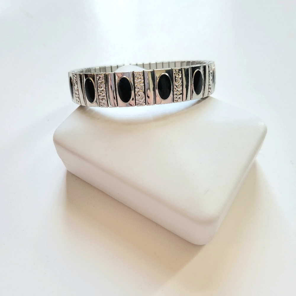 Black Oval Stylish Bracelet